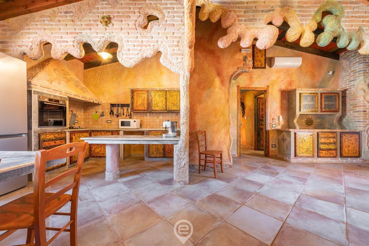 Gaudi Guesthouse 툴라다 외부 사진